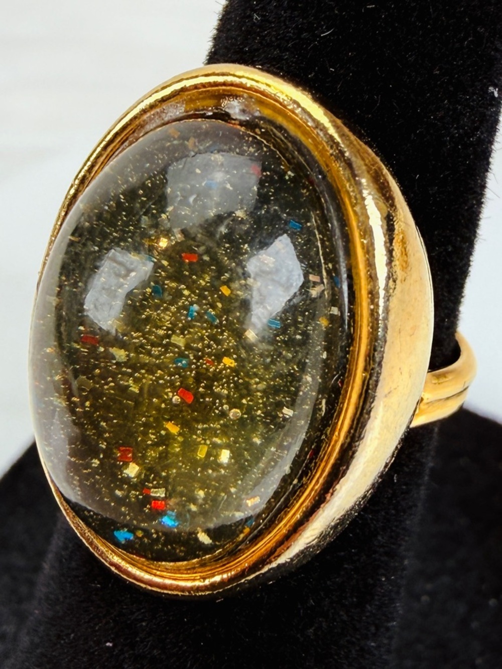 Elegant Goldtone raised Oval Ring size 4 when closed adjustable
